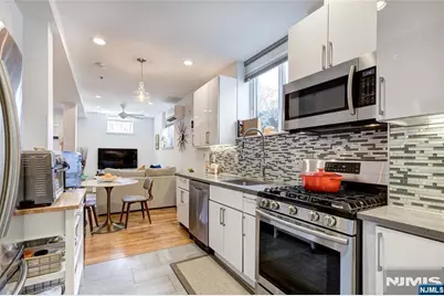 58 Giles Avenue 2 #2, Jersey City, NJ 07306 - Photo 5