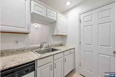 1140 Stafford Street, Mahwah, NJ 07430 - Photo 7