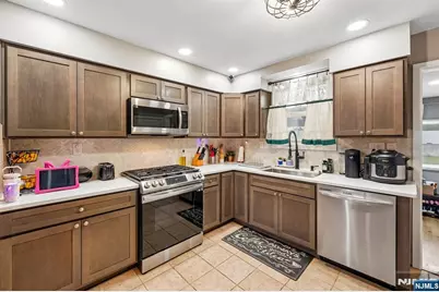 731 Mayflower Avenue, Lawrence, NJ 08648 - Photo 9