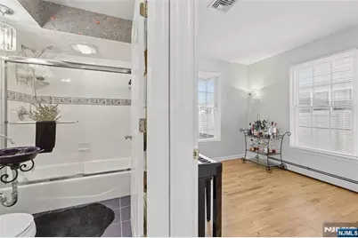 599 Oak Avenue, Saddle Brook Township, NJ 07663 - Photo 17
