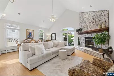 599 Oak Avenue, Saddle Brook Township, NJ 07663 - Photo 13