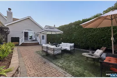 599 Oak Avenue, Saddle Brook Township, NJ 07663 - Photo 45