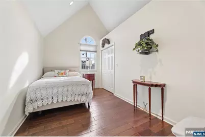 599 Oak Avenue, Saddle Brook Township, NJ 07663 - Photo 31