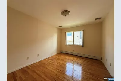 843 Pleasantview Terrace 2 #2, Ridgefield, NJ 07657 - Photo 11
