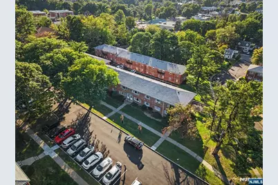 39 Wedgewood Drive 111 #111, Verona, NJ 07044 - Photo 13