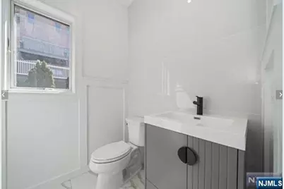 520B 6th Street 2 #2, Palisades Park, NJ 07650 - Photo 19