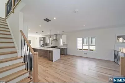 520B 6th Street 2 #2, Palisades Park, NJ 07650 - Photo 7