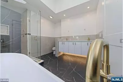 520B 6th Street 2 #2, Palisades Park, NJ 07650 - Photo 27