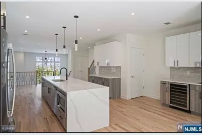 520B 6th Street 2 #2, Palisades Park, NJ 07650 - Photo 11