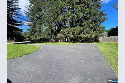 481 Piermont Road, Closter, NJ 07624 - Photo 7