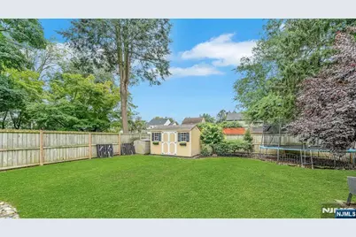 33 E Passaic Street, Rochelle Park Township, NJ 07662 - Photo 29