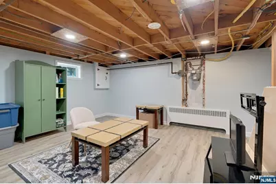33 E Passaic Street, Rochelle Park Township, NJ 07662 - Photo 25