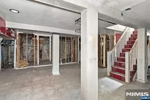 523-525 Lake, Newark, NJ 07104 - Photo 31