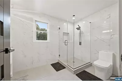 8 Airmont Avenue, Mahwah, NJ 07430 - Photo 27