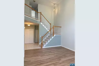 56 Westgate Drive 504 #504, Clinton Township, NJ 08801 - Photo 5