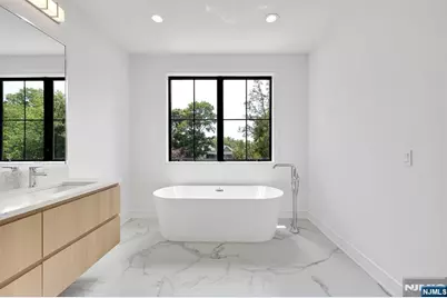 16 Feldman, Paramus, NJ 07652 - Photo 19