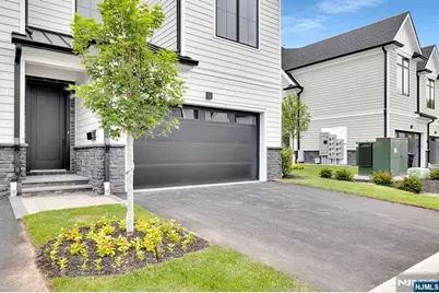 16 Feldman, Paramus, NJ 07652 - Photo 3