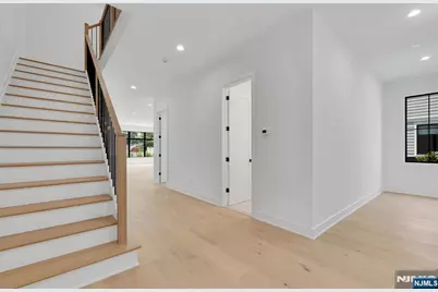 16 Feldman, Paramus, NJ 07652 - Photo 15