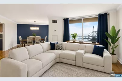 1020 Harmon Cove Tower 1020 #1020, Secaucus, NJ 07094 - Photo 5