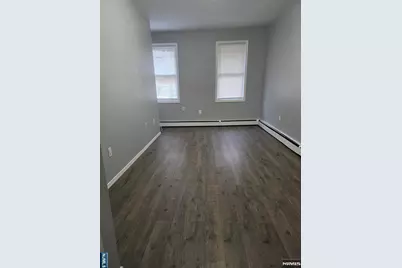 7009 Park Avenue, Guttenberg, NJ 07093 - Photo 5