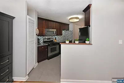 7004 Boulevard East 1B #1B, Guttenberg, NJ 07093 - Photo 17