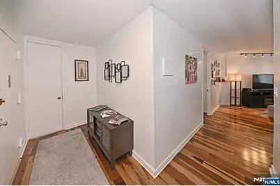 7004 Boulevard East 1B #1B, Guttenberg, NJ 07093 - Photo 9