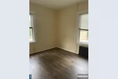 446 Wagaraw Road 4 #4, Fair Lawn, NJ 07410 - Photo 9