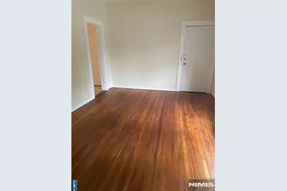 446 Wagaraw Road 4 #4, Fair Lawn, NJ 07410 - Photo 3