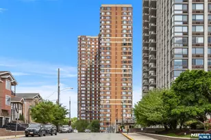 100 Old Palisade Road 3215, Fort Lee, NJ 07024 - Photo 1