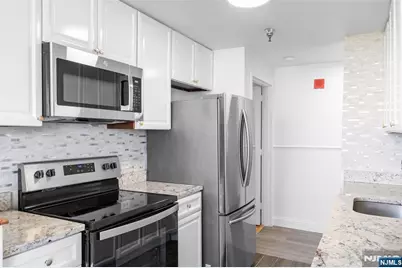 100 Old Palisade Road 3215 #3215, Fort Lee, NJ 07024 - Photo 15