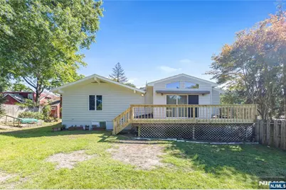 124 Pascack Road, Washington Township, NJ 07676 - Photo 3