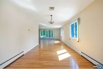 124 Pascack Road, Washington Township, NJ 07676 - Photo 11