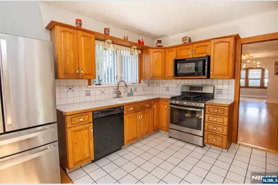 245 Manhattan Terrace, Dumont, NJ 07628 - Photo 7
