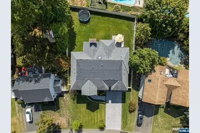 146 Stuart Street, Paramus, NJ 07652 - Photo 45