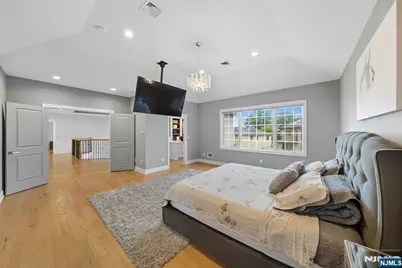 146 Stuart Street, Paramus, NJ 07652 - Photo 23