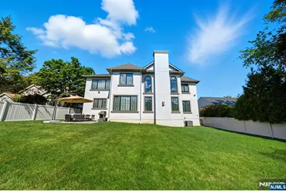 146 Stuart Street, Paramus, NJ 07652 - Photo 41