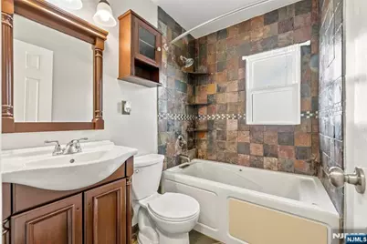 20 Catherine Avenue 2 #2, Saddle Brook Township, NJ 07663 - Photo 11