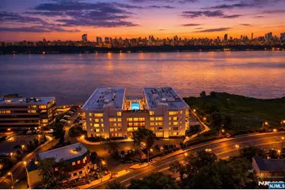 3 Somerset 307 #307, Edgewater, NJ 07020 - Photo 35