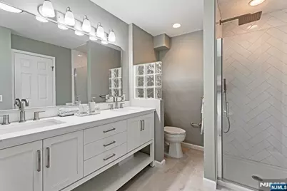 25 Knutsen Drive 216 #216, West Orange Township, NJ 07052 - Photo 17