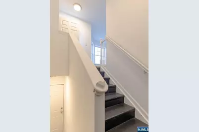242 Rosa Parks Boulevard, Paterson, NJ 07501 - Photo 27