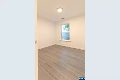 242 Rosa Parks Boulevard, Paterson, NJ 07501 - Photo 19