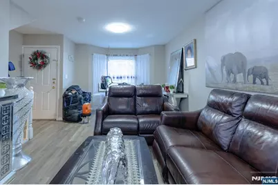 242 Rosa Parks Boulevard, Paterson, NJ 07501 - Photo 35