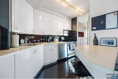 3 Horizon Road 1023 #1023, Fort Lee, NJ 07023 - Photo 11