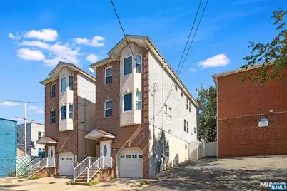 8512 Smith Avenue, North Bergen, NJ 07047 - Photo 29