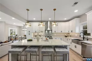 43 Garfield Pl, Ridgewood, NJ 07450 - Photo 11