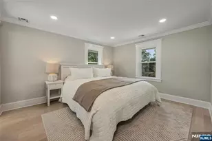 43 Garfield Pl, Ridgewood, NJ 07450 - Photo 13