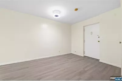300 Lookout Avenue D2 #D2, Hackensack, NJ 07601 - Photo 7