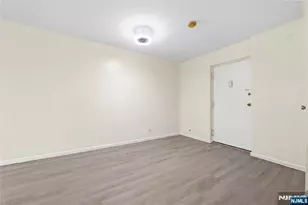 300 Lookout Ave D2, Hackensack, NJ 07601 - Photo 7