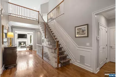 107 Windsor Lane, Ramsey, NJ 07446 - Photo 5