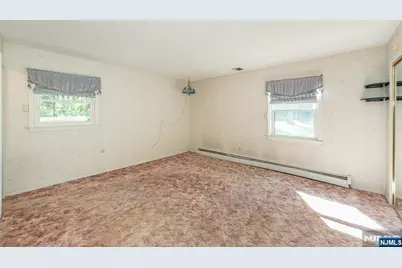 492 Blue Hill Terrace, Franklin Lakes, NJ 07417 - Photo 17
